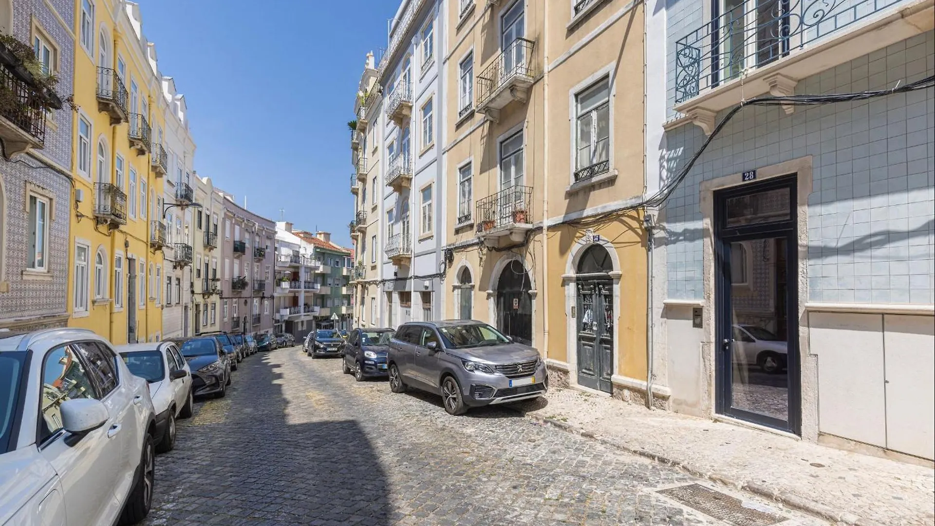Whome Lisbon'S Elite A Stylish & Modern Studio W Patio 0*, Lisbon Portugal